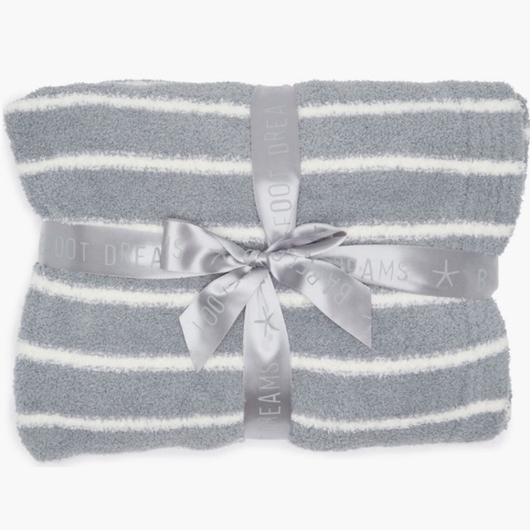 Barefoot Dreams Other - NWT Barefoot Dreams CozyChic Moonbeam Pearl Soft Blanket
